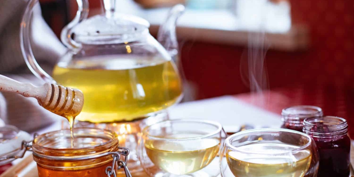 Honey has a soothing effect on sore throats and may even help reduce coughs.