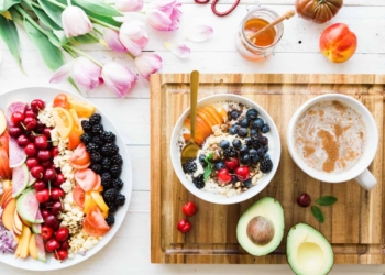 Covid Survivor Food For Mzansi's resident nutritionist Andrea Du Plessis breaks down the benefits of raw foods and why many processed foods are unhealthy.
