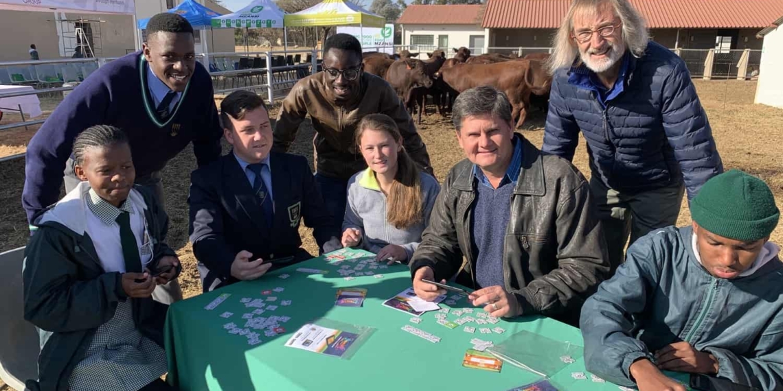 E.P. Nel from the South African Agricultural Teaching Association (SAATA) pictured earlier with learners at a Food For Mzansi agricultural career day in Kroonstad in the Free State. Photo: Food For Mzansi
