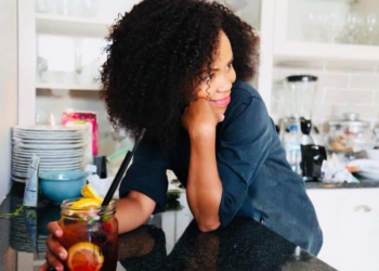 ‘The Glam Chef’ always gets dolled up before she cooks