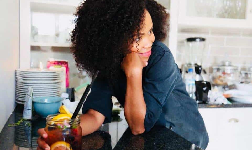 The Glam Chef, Thandi Maphai, believes she always needs to look her best when she's in the kitchen, because it influences the end result of what she prepared.