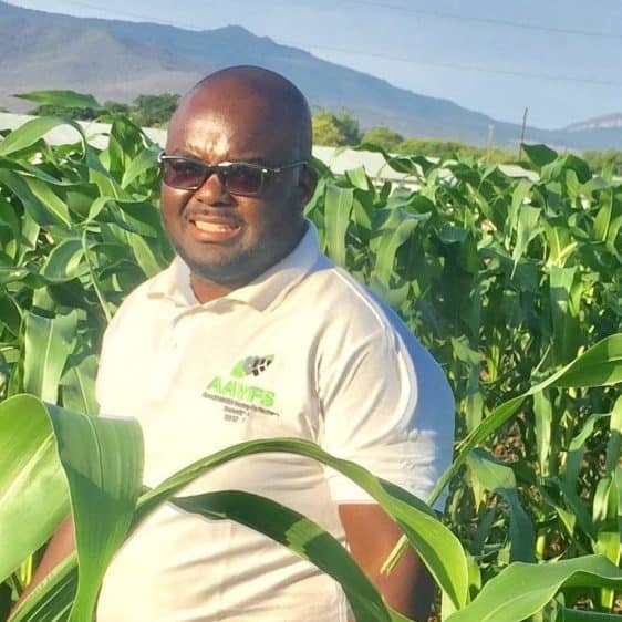 Tumelo Siliga never wanted to farm. His heart was set on politics, but when tragedy struck, Siliga took up the mantle and achieved his father's dream.