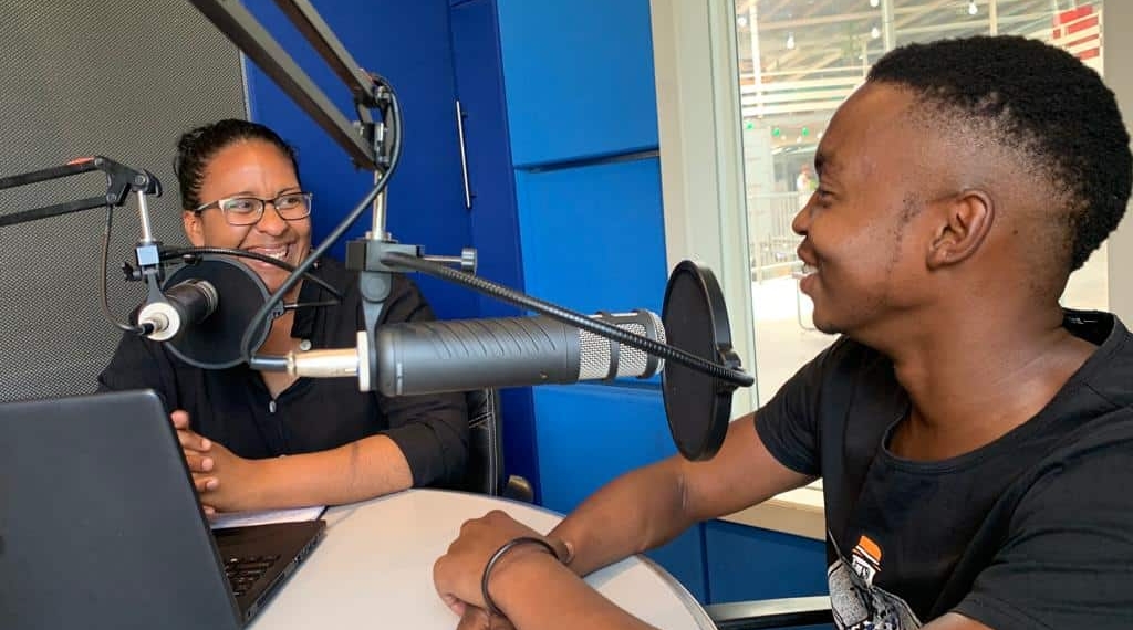 Tembisa's "township aquaponics pioneer", Mosesi Mosesi pictured with Food For Mzansi editor Dawn Noemdoe, talks about how he found his calling in agriculture.