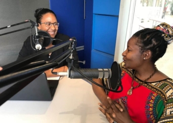 Women in agriculture: Farmers from across South Africa are featured on the Farmer’s Inside Track podcast. Pictured are Food For Mzansi’s Dawn Noemdoe with urban farmer Sibongile Cele. Photo: Food For Mzansi
