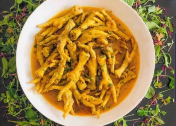 Chef Cebo's spicy amawotana are rich in collagen and tasty.
