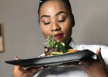 Patience Nyongane (22) is making great strides through her business "Your Favorite Chef" in the city of Kimberley in the Northern Cape