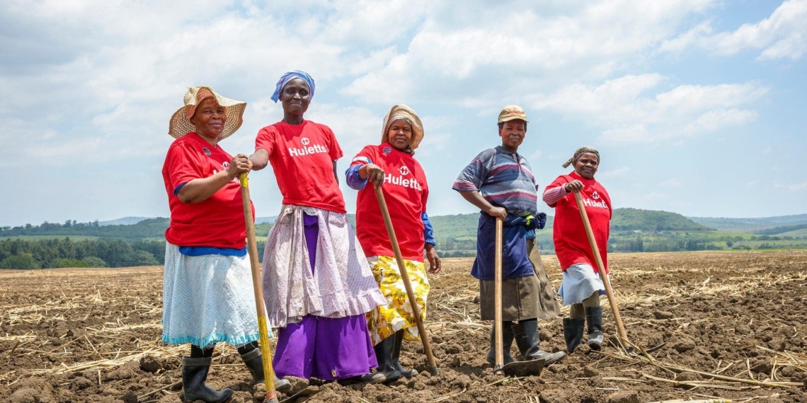 Guarantee mechanisms: Following the successful implementation of the Sugarcane Development Initiative, a 2014 partnership between the Jobs Fund, Tongaat Hulett and farming communities in three districts of KwaZulu-Natal, this public-private partnership has so far resulted in an injection of over R80 million in rental income to these farming communities. Photo: Supplied/Food For Mzansi