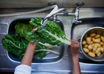 How to wash fruit, veggies to safeguard them from virus