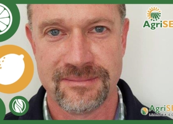 Adriaan Badenhorst is a product specialist in citrus and table grapes at the Perishable Product Export Control Board (PPECB).