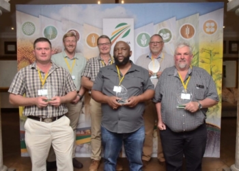 Some of the winners of Grain SA's first Grow for Gold National Yield Competition which was announced in Muldersdrift, north-west of Johannesburg. Photo: Supplied