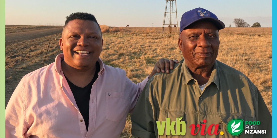 In the first episode of "Vir die liefde van die land", hosts Ivor Price and Piet Potgieter introduces viewers to Samson Mahlaba, a farmer who worked as a labourer for 50 years. Photo: Supplied.
