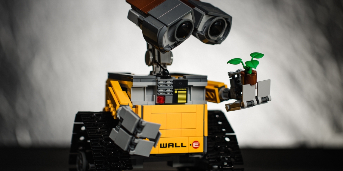 As the role of artificial intelligence and robots in agriculture grows, we must think carefully about the goals we set for them. Photo: Jason Leung, Unsplash