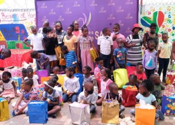 In the spirit of giving back and providing hope to the children of Mzansi, Potatoes South Africa has identified Thuthuzela Aid Community Centre in Alexandra, Gauteng as the venue to culminate its #AmazambaneForLife campaign by hosting a recent Christmas party. Photo: Supplied