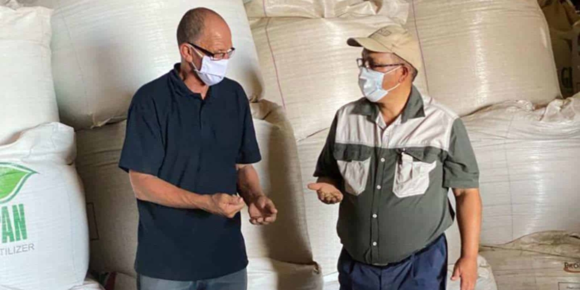 Award-winning pig farmer and the minister of agriculture in the Western Cape, Dr Ivan Meyer. Photo: Supplied/Food For Mzansi
