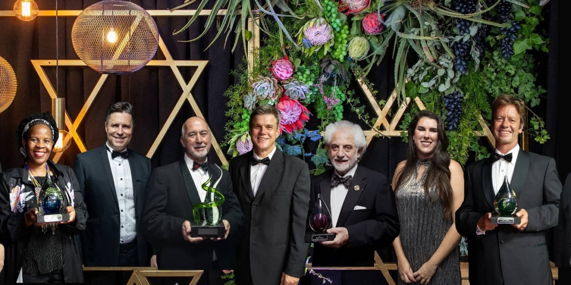 Organisers of the annual Wine Harvest Commemoration awards honoured four exceptional, renowned oenologists from across Mzansi during the industry’s annual Wine Harvest Commemorative event this evening. Photo: Supplied/Food For Mzansi