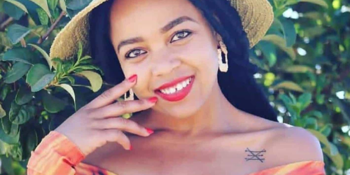 Refiloe Nthoroane (27) makes the best chips on Qwaqwa. So much so that the towns people now call her "Ausi wa die chips" (chip lady). A master of Kasi cuisine, Nthoroane has used her passions for food to build a thriving food business she calls Foodspot100. Photo: Supplied/ Food For Mzansi