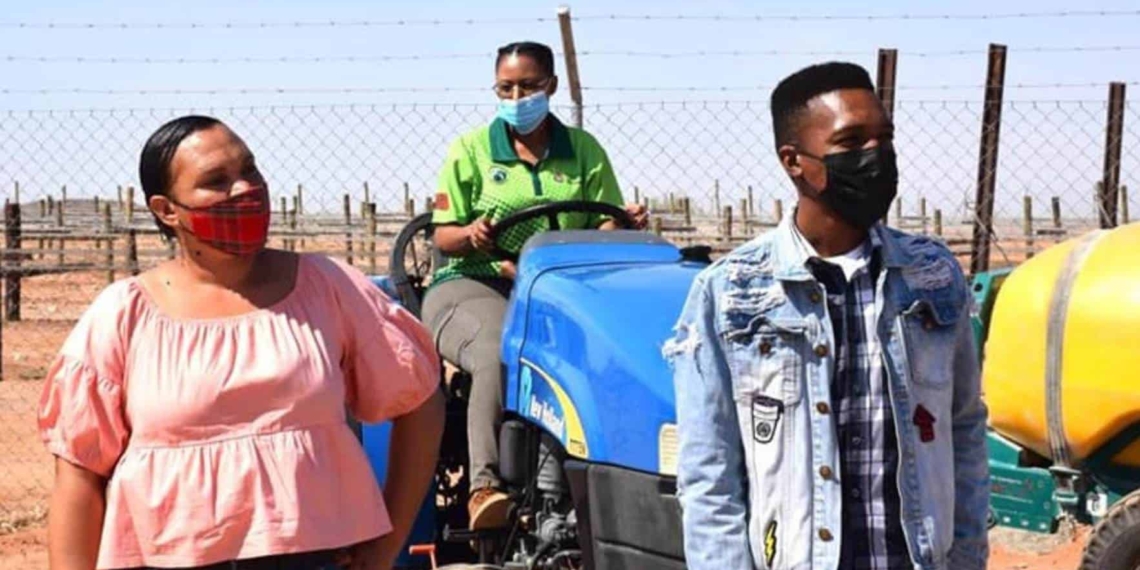 Northern Cape agriculture MEC Mase Manopole pledged her department’s support to 75 agricultural graduates placed on farms across the province. Photo: Supplied/Food For Mzansi