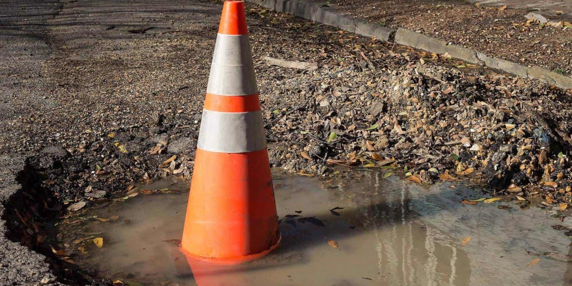 Free State farmers are growing increasingly fed up of the lack of road maintenance in their province. Photo: Supplied/Food For Mzansi