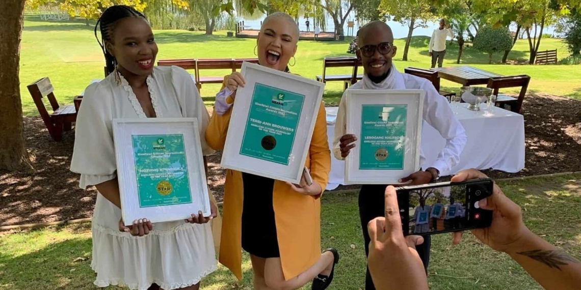 South Africa, meet the top three performers in the Sinelizwi Citizen Journalist of the Year awards. From the left are Nozipho Ntshingila (first runner-up), Gugulethu Mahlangu (winner) and Lebogang Malebo (second runner-up). Photo: Food For Mzansi