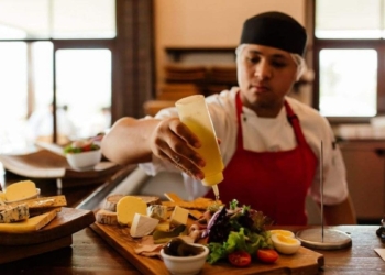 Cape Town-born sous chef Bernard Hartzenberg has worked in, among other countries, the Maldives and Rwanda, often adding a proudly South African twist to the food he cooks for the rich and famous. Photo: Supplied/Food For Mzansi