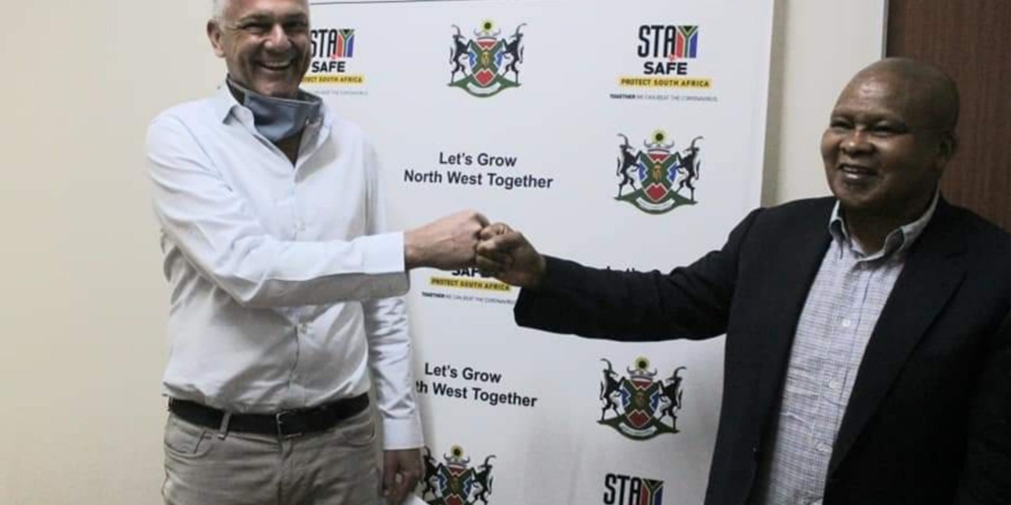 Country Bird Holdings CEO Brandon de Boer with North West province Premier Bushy Maape during the engagements regarding poor service delivery concerns raised by CBH. Photo: Supplied/Food For Mzansi