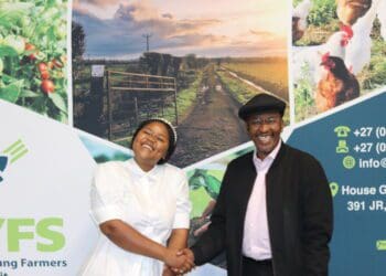 AFASA Youth chairperson Keatlegile Mnguni with AFASA chairperson Neo Masithela. Photo: Funiwe Ngwenya/Food For Mzansi
