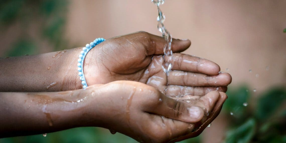 Despite concerns by residents of the City of Matlosana, North West, the local municipality says that the water is free from any typhoid-causing bacteria. Photo: Supplied/Food For Mzansi