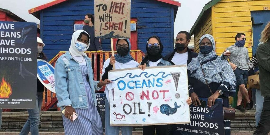 Ocean life activists saying no to gas exploration. Photo: Green Peace