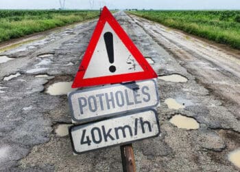 Rural roads in many of South Africa's provinces are in a dangerous state of disrepair. Farmers are stepping in to fix roads that threaten lives and livelihoods. Image: Food For Mzansi from supplied photos