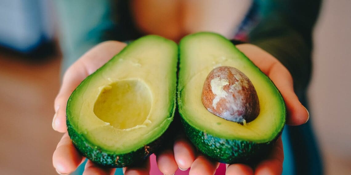 Many people love avocados, but did you know that the introduction of just one of these fruits per day can improve the overall quality of your diet? Photo: Pixabay