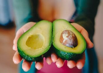 Many people love avocados, but did you know that the introduction of just one of these fruits per day can improve the overall quality of your diet? Photo: Pixabay