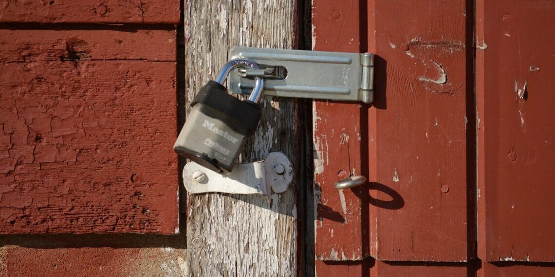 An expert who reviewed proposed new trespassing laws says the protection of property rights is not only a constitutionally protected right, but critical to economic growth, investor confidence and, ultimately, food security in South Africa. Photo: Supplied/FSA