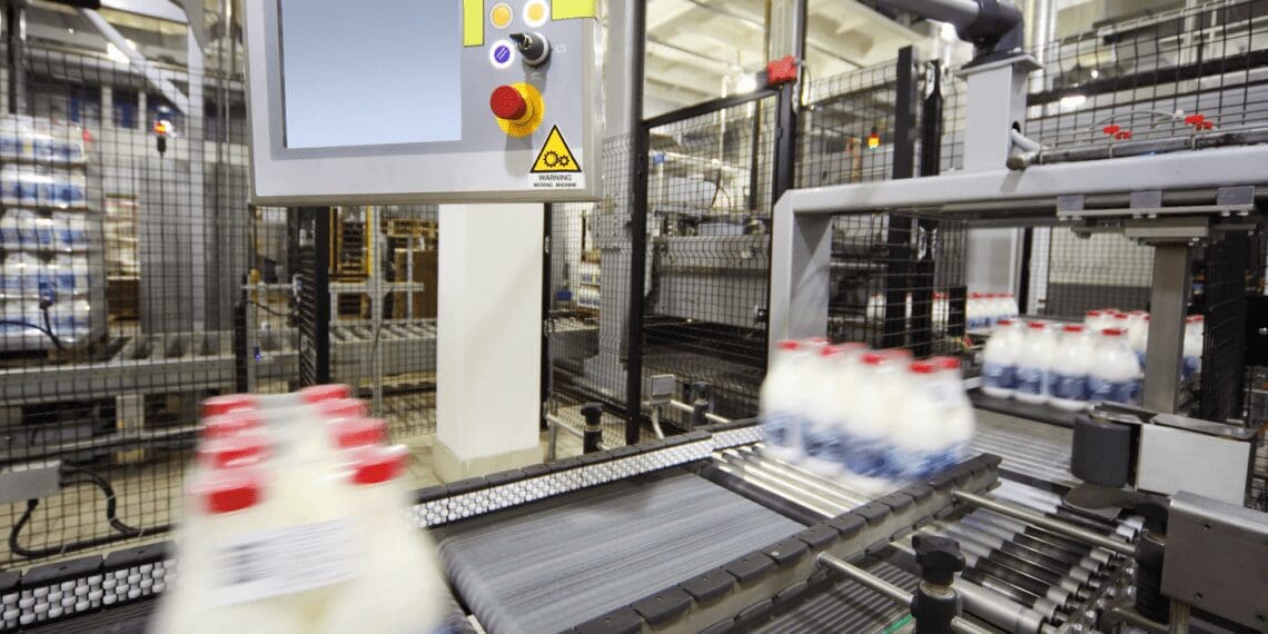 South African food and beverage manufacturers must begin to re-evaluate the processes they have in place and innovate new business models and processes to unlock efficiencies. Photo: Supplied/Food For Mzansi