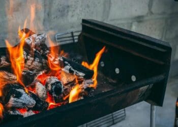 Top tips to prevent fire burns this festive season