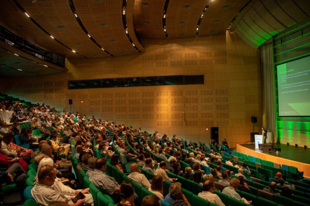 About 500 people attended the Nedbank Vinpro information day hosted at the CTICC. Photo: Supplied/Vinpro