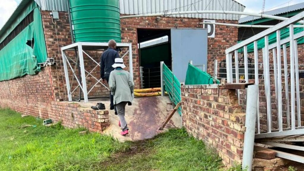 Buti Malinga and a farmworker arriving on the scene of the incident. Photo: Supplied/Buti Malinga