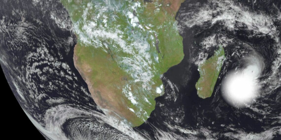 As tropical cyclone Freddy hits Mozambique, residents in Limpopo and Mpumalanga are warned to prepare for heavy rainfall and flooding this weekend. Photo: Supplied/ Twitter/Phys.org