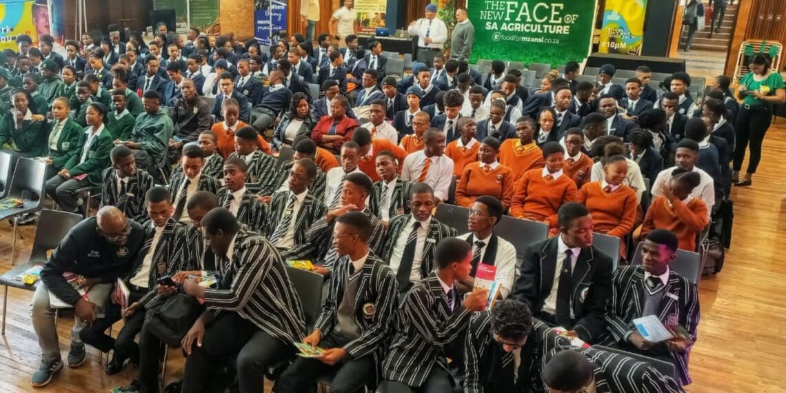 The agricultural career exhibition hosted at the Kimberley Technical High School saw close to 400 learners from different school attend. Photo: Duncan Masiwa