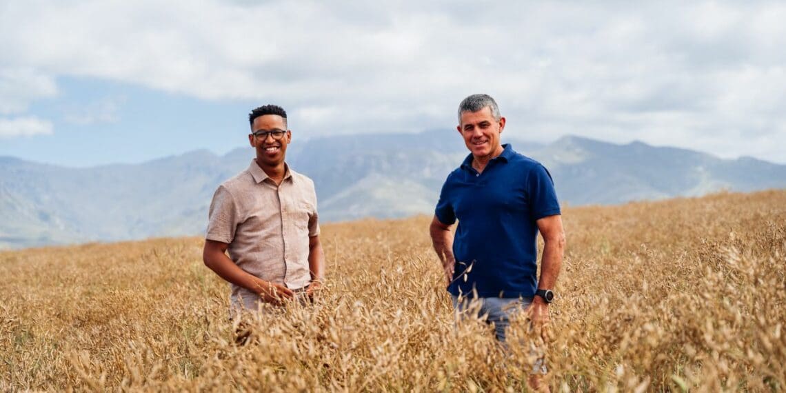 Duncan Masiwa (left), assistant editor at Food For Mzansi, embarks on his television journey as the host of “Farming with nature,” a show dedicated to conservation farming. Pictured with Masiwa is farmer CD du Toit. Photo: Food For Mzansi