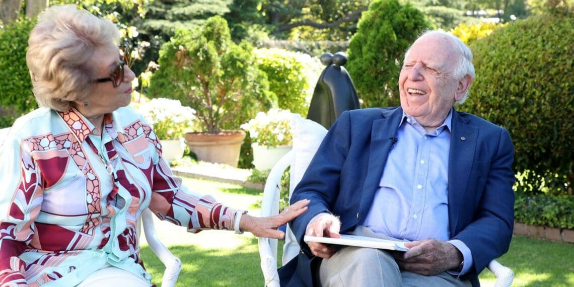 Raymond and Wendy Ackerman. Experts say Ackerman should be remembered for his commitment to rural development. Photo: Sourced/ Ackerman Pick 'n Pay Foundation
