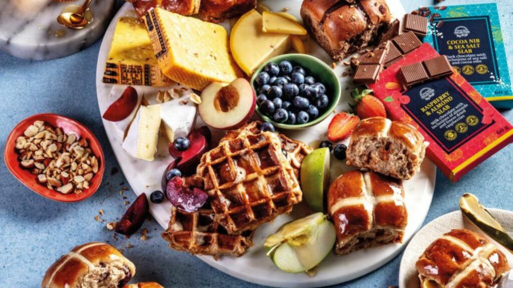 Transform your Easter table into a feast for the senses with our hot cross bombe recipe, featuring layers of indulgent flavours and vibrant seasonal accents. Photo: Supplied/Food For Mzansi