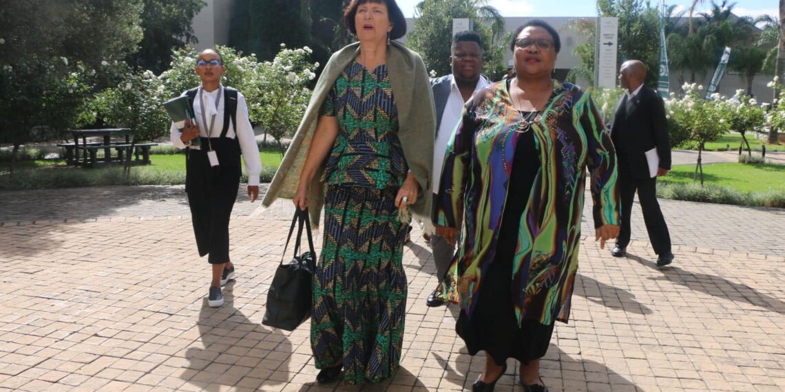 Minister for environment, forestry and fisheries, Barbara Creecy, and Minister of Agriculture, Land Reform and Rural Development Thoko Didiza. Photo: Supplied/Food For Mzansi