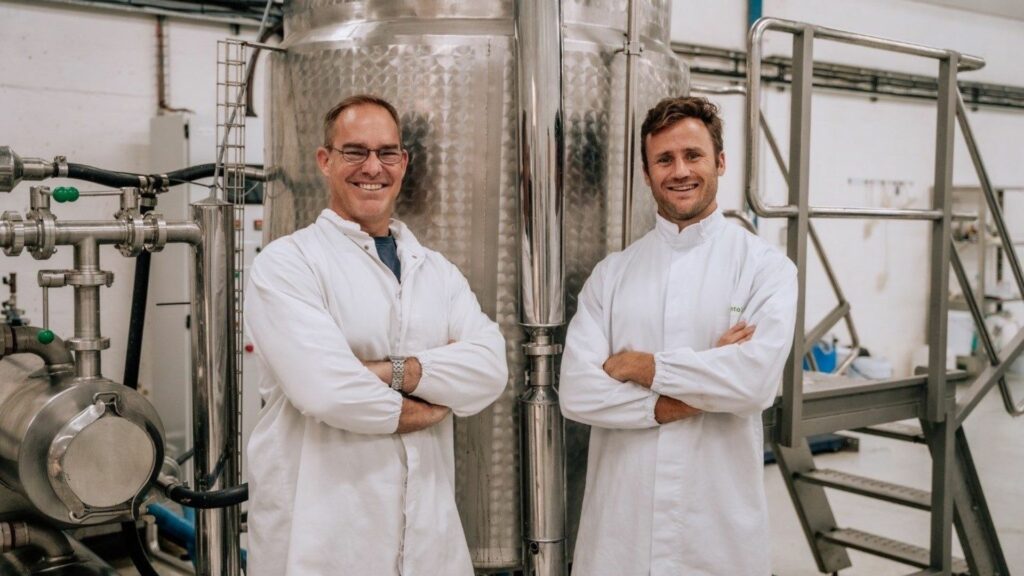 Dean Smorenburg (left), CEO at Maltento, and Dominic Malan, commercial director. They represent Maltento’s innovative approach to insect biotechnology solutions. With the unveiling of their new world-class laboratory, Maltento is poised to shake up the pet food industry with their sustainable PALATE+ protein source. Photo: Supplied/Food For Mzansi