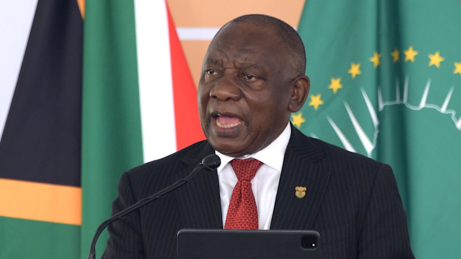Ramaphosa pledges 28m FMD vaccines, 10 000 extension officers