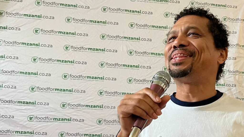 Henrico Frederikse, municipal outreach coordinator for the Independent Electoral Commission in the Breede Valley, motivated farmworkers to exercise their voting rights on Wednesday, 29 May 2024. Photo: Ivor Price/Food For Mzansi