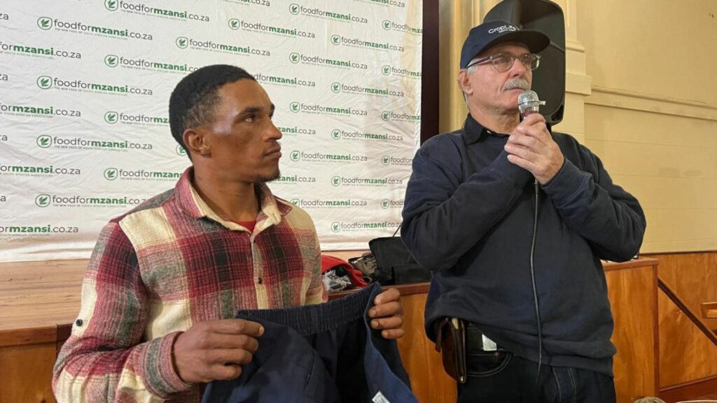 Dr Gerhard Verdoorn from CropLife SA stressed the importance of personal protective equipment during the Food For Mzansi and Health For Mzansi event for farmworkers in Robertson, Western Cape. Photo: Ivor Price/Food For Mzansi