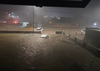 Floods cause havoc in EC, severe weather warning for KZN, FS
