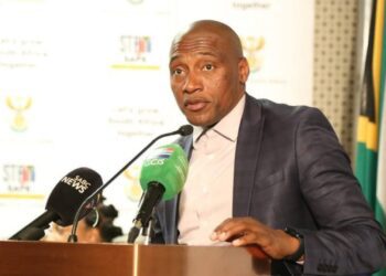 Reggie Ngcobo addresses members of the media, fostering transparency and communication in agriculture. Photo: Supplied/Food For Mzansi