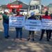 Sugarcane growers voice industry-related concerns during a demonstration. Photo: Supplied/Safda