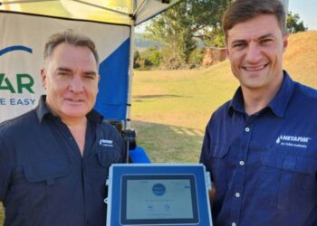 Matt Botha, digital farming technical services manager, and Nico Prinsloo, technical advisor, showcase a GrowSphere unit at a recent farming event. Photo: Supplied/Netafim South Africa